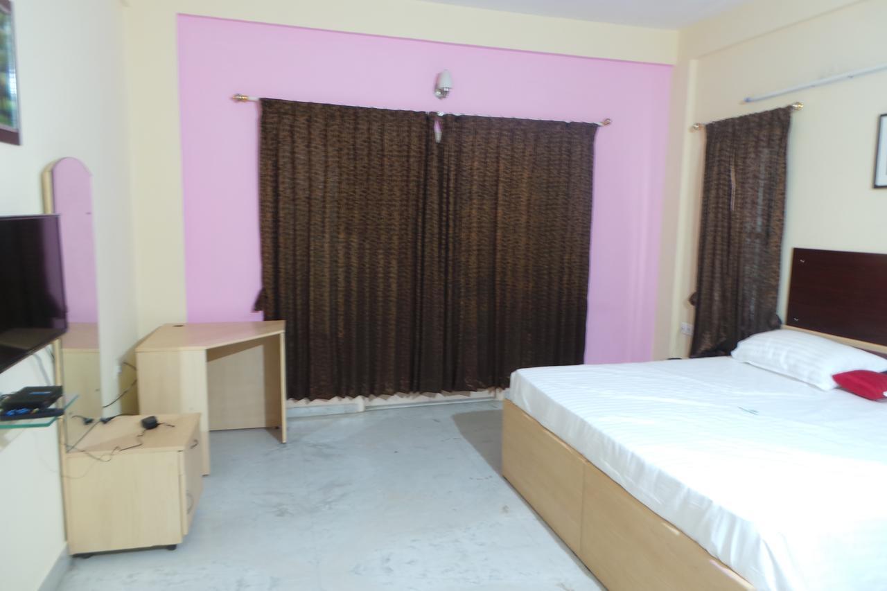 White House Hotel Bangalore Esterno foto